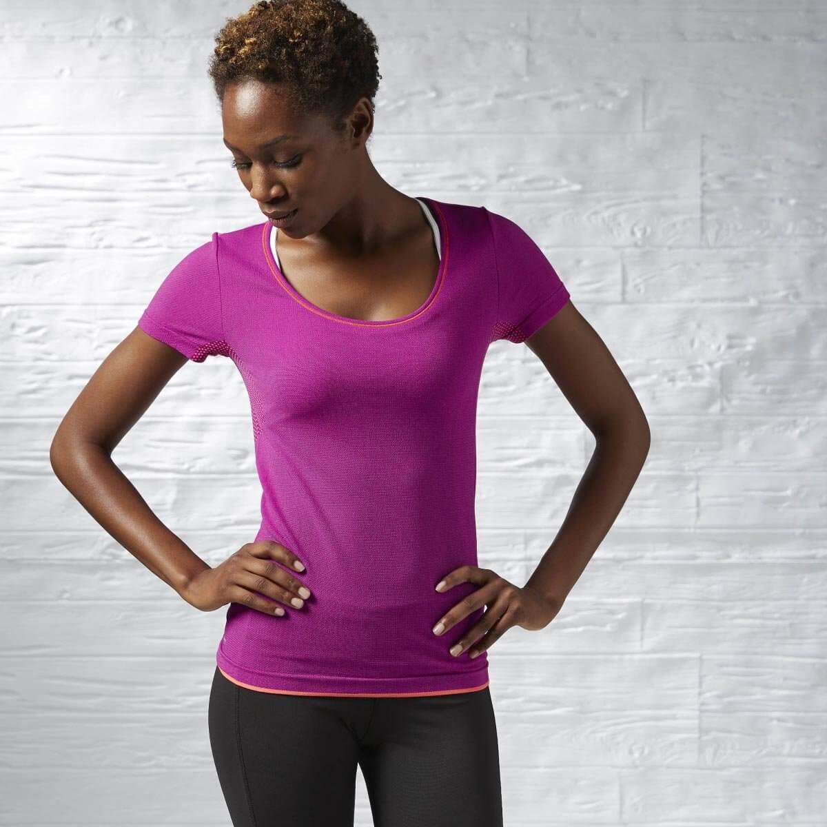 Dámské fitness tričko Reebok Sport Essentials Seamless Short Sleeve Top