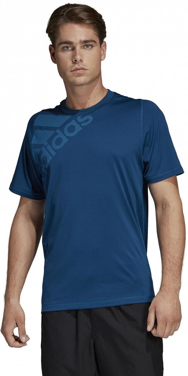 T-Shirts adidas Freelift Sport Graphic Tee Badge Of Sport