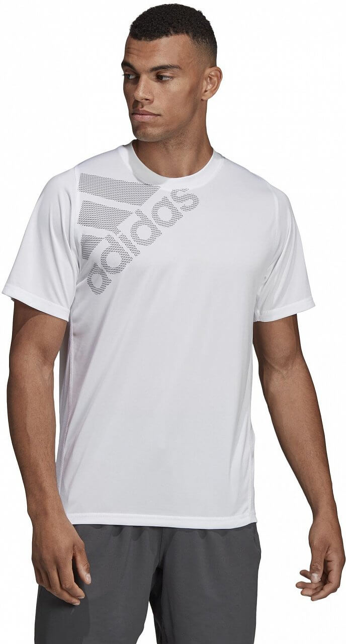 T-Shirts adidas Freelift Sport Graphic Tee Badge Of Sport